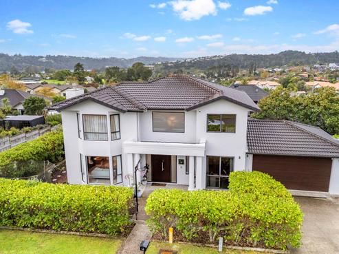 14 Archer Rayner Place, Greenhithe