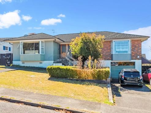 8 Camellia Place, Mount Roskill