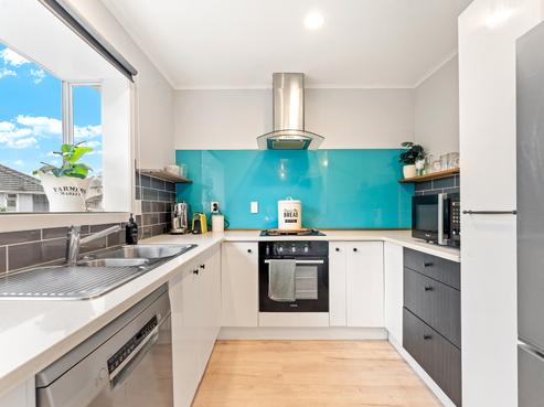 921 Whangaparaoa Road, Manly