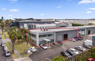 Pole position - road front industrial