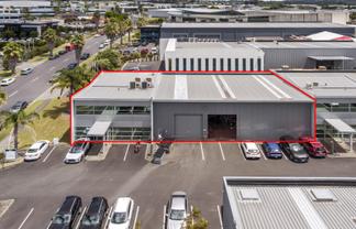 Pole position – road front industrial