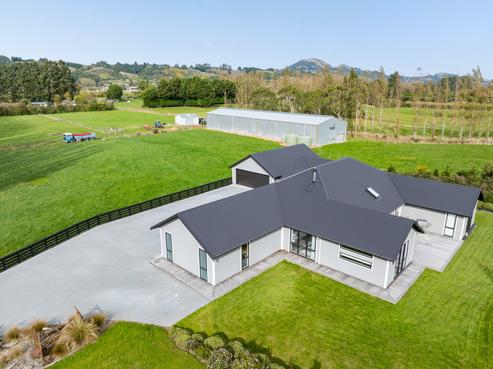 121 Puddle Alley, Mosgiel