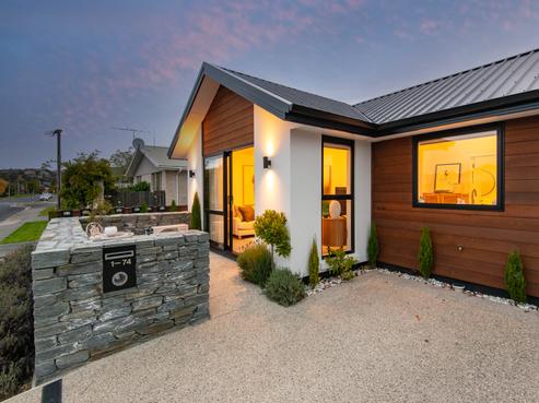 1/74 Church Street, Mosgiel