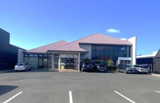 High quality Wairau office premises