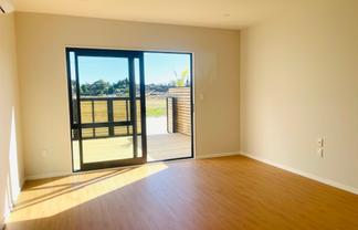 Auckland - Address withheld