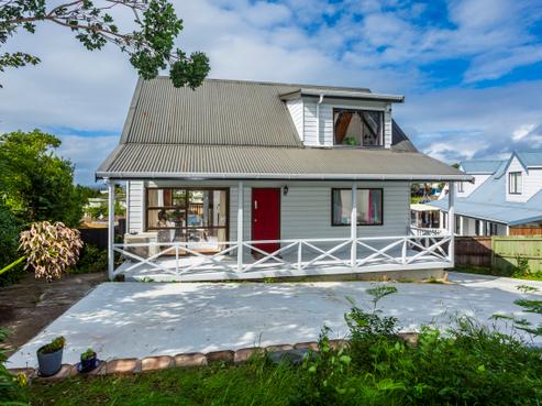 10 Mescal Street, Massey