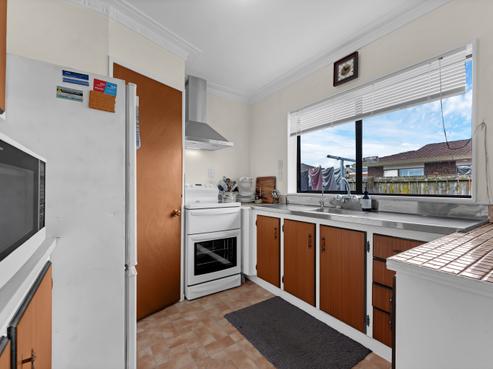 2/10 Duke Street, Papakura