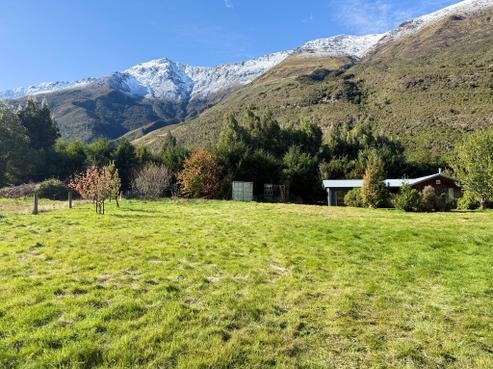 24A Kiwi Street, Makarora