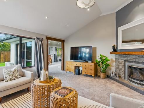 5 Cadastral Court, Paraparaumu
