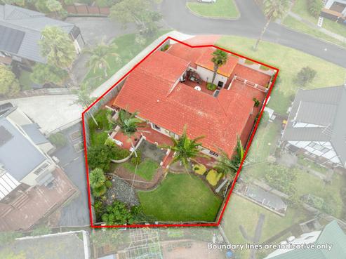 4 Photinia Place, Botany Downs