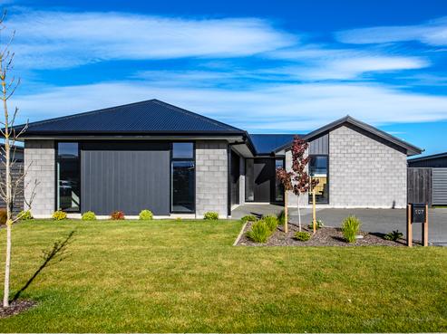 107 Faulks Drive, Lincoln