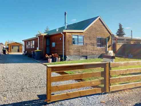 10 Fraser Crescent, Twizel