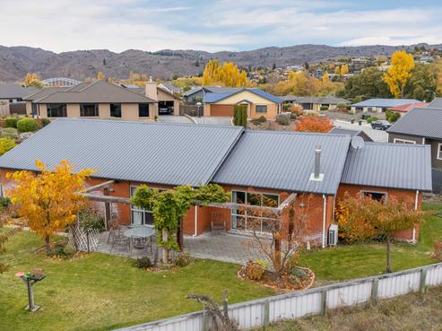 21 Walnut Grove, Alexandra