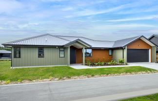 2A Stevens Drive, Greytown