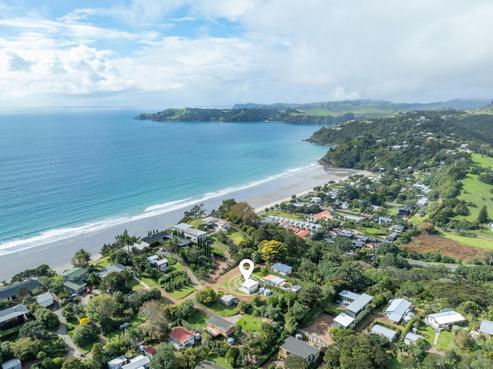10 Pah Road, Onetangi