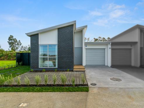 34 Metoriti Crescent, Karaka