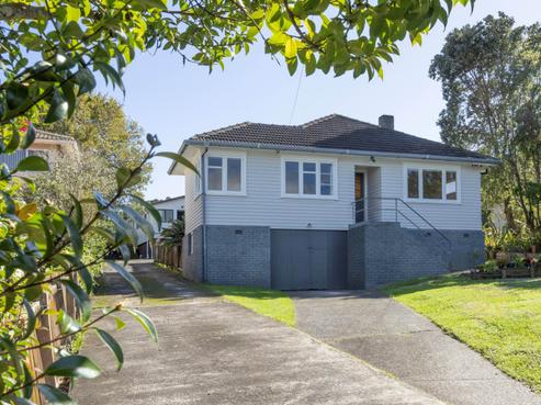 23 Stottholm Road, Titirangi
