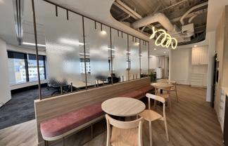 Contemporary Turnkey Office