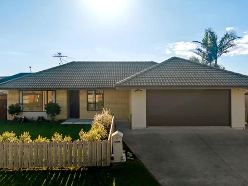 6 Frank Bunce Grove, Flat Bush