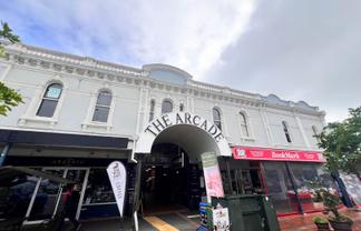 SEASIDE OFFICE SPACE IN DEVONPORT
