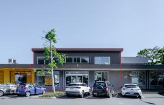 High-profile commercial space on 'The Strand'
