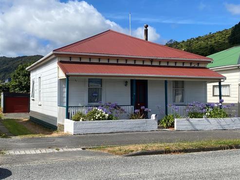 13 Murray Street, Greymouth