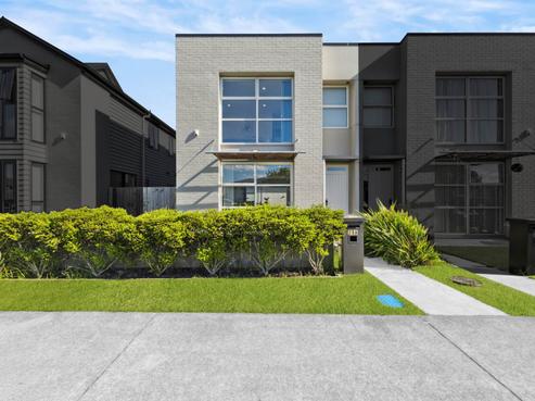 20A Hollowout Street, Takanini