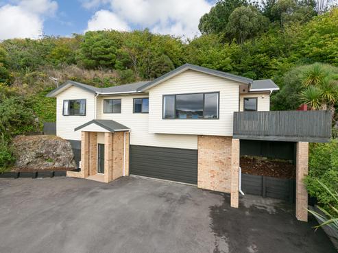 5A Bishops Glen, Tawa
