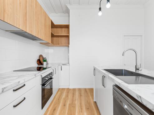 466 Hillside Road, Caversham