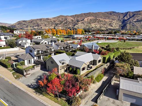 100 Kings Drive, Wanaka