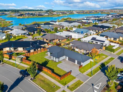 8 Tiritiri Moana Drive, Pegasus