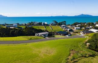 8 Starlight Place, Langs Beach