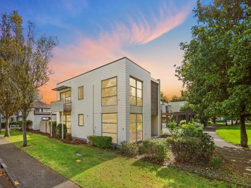8 Figaro Crescent, Takanini