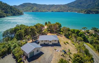 3 Soucis Lane, Okiwi Bay