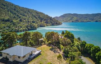 3 Soucis Lane, Okiwi Bay