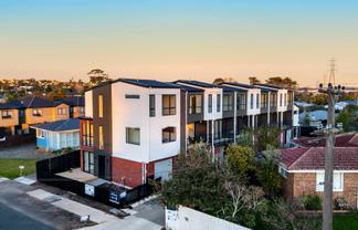 32 Tiraumea Drive, Pakuranga