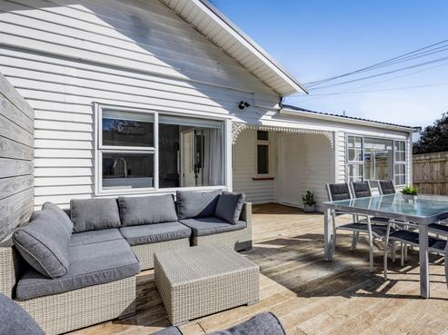2 Moana Crescent, Blagdon