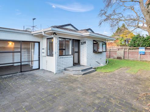 3/39 Great South Road, Papakura