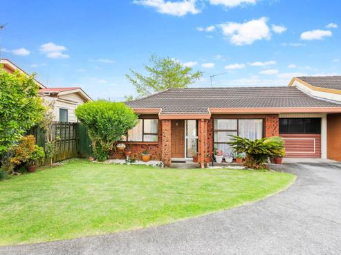 2/5 West Street, Papakura