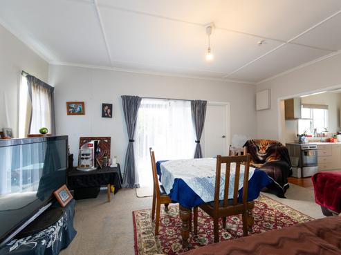 700 Gordon Road, Raureka