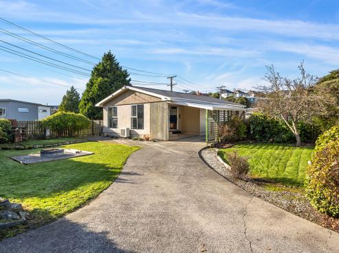 42 Dovecote Avenue, Corstorphine