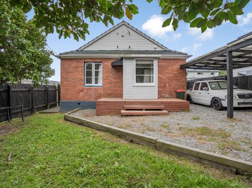 5 Buller Grove, Naenae