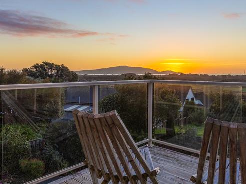 152 Winara Avenue, Waikanae