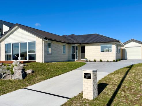 52 Maunganamu Drive, Wharewaka
