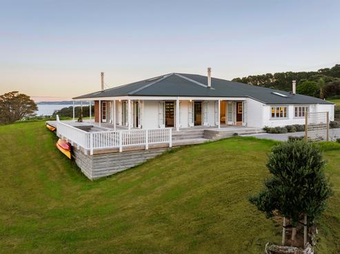 203 Cape Rodney Road, Leigh