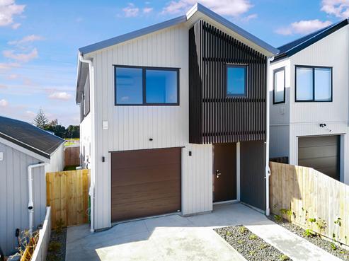 52 Horokaka Street, Massey
