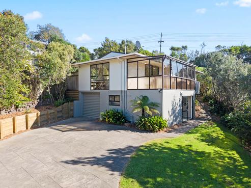 41 John Dee Crescent, Red Beach