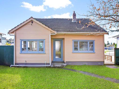 3175 Great North Road, New Lynn
