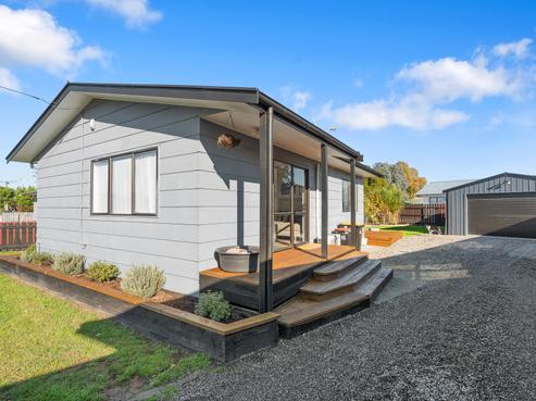 12 Solway Crescent, Solway