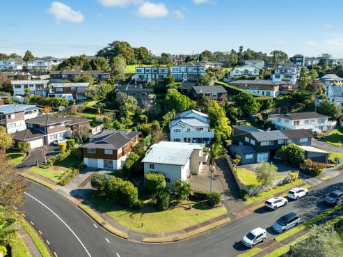 1/1 Jeanette Place, Mairangi Bay